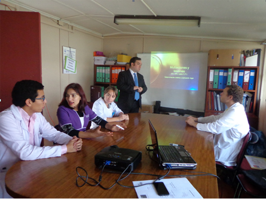 Charla funcionarios Hospital de Cochrane