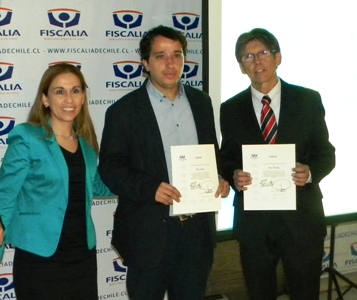 La Fiscalía Regional Metropolitana Occidente distinguió a los ganadores de los tres primeros lugares del concurso de microrelatos “Fiscalía en 101 Palabras”. 