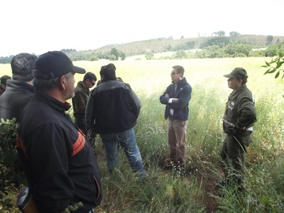 El fiscal Héctor Leiva en el sitio del suceso el día de la reconstitución de escena.