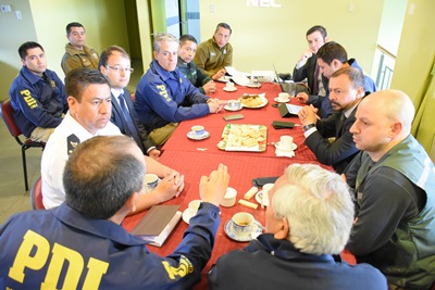 Actividad se efectuó en el Complejo Fronterizo Jeinimeni de Chile Chico.