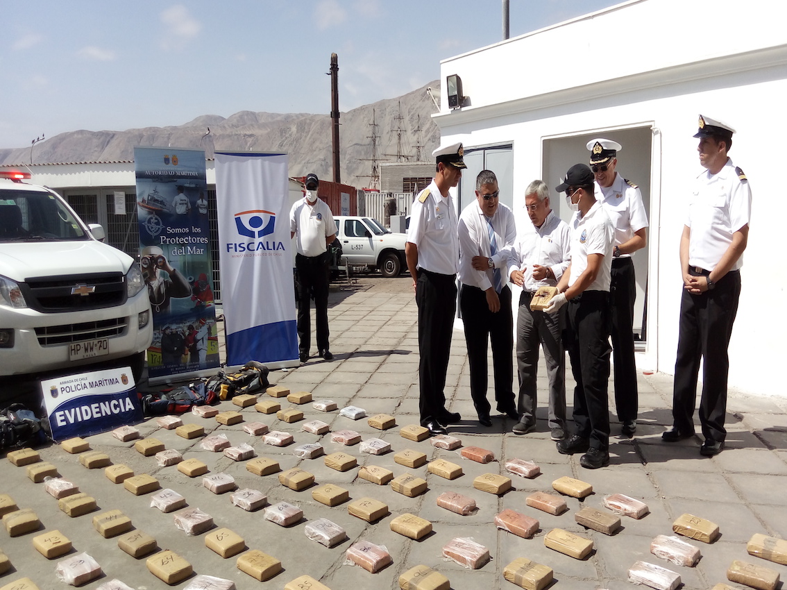 Durante una semana Directemar realizó vigilancia en Caleta Chipana, lugar utilizado para el tráfico de drogas.