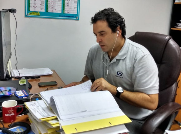 El fiscal Luis Zepeda formalizó la investigación a través de videoconferencia, obteniendo la prisión preventiva del imputado.