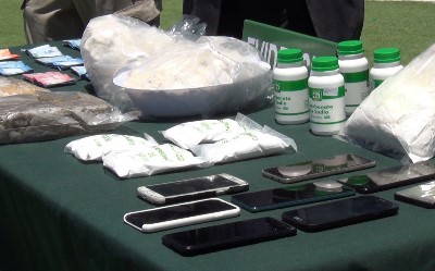 Junto a la droga se incautaron precursores químicos destinados a su abultamiento.