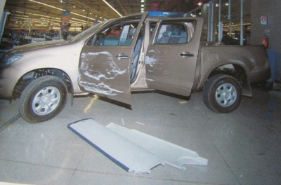 Así quedó una de las camionetas usadas en los hechos