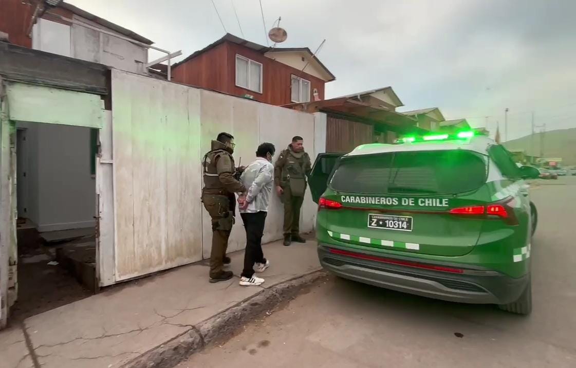 Sección OS9 de Carabineros logró detención del imputado este jueves.