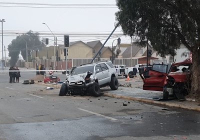 En estas condiciones quedaron los vehículos luego de la violenta colisión.