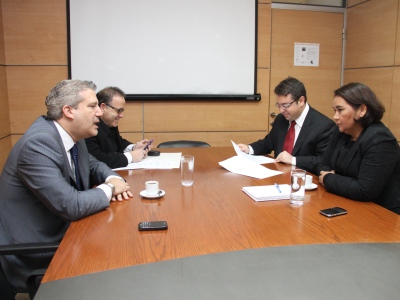 La Fiscal Regional Solange Huerta en representación del Fiscal Nacional, Sabas Chahuán recibió los antecedentes 